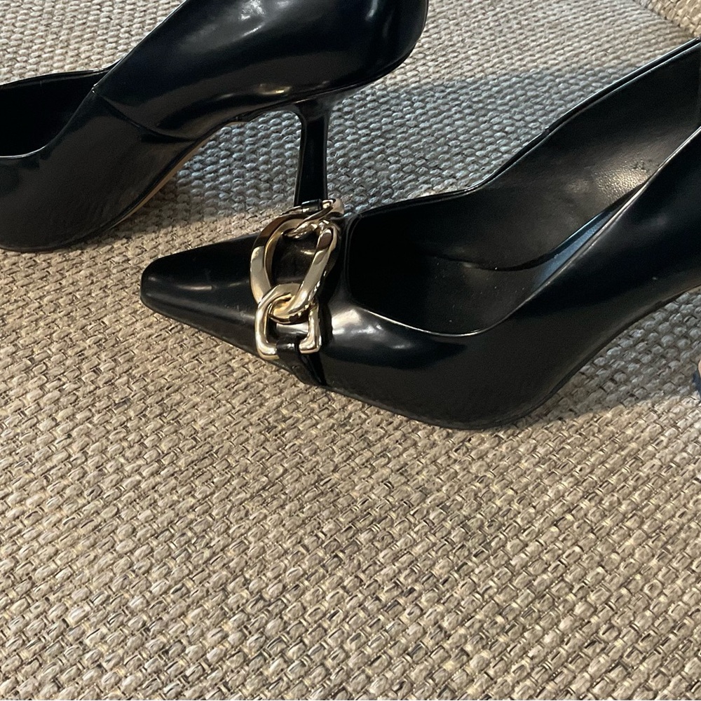 Steve Madden Heels - Black 4” Heels with Gold Accent - NEVER WORN
